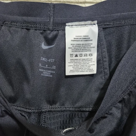 Nike Running  Dry-Fit Black  Jogger Pants - Picture 2 of 10